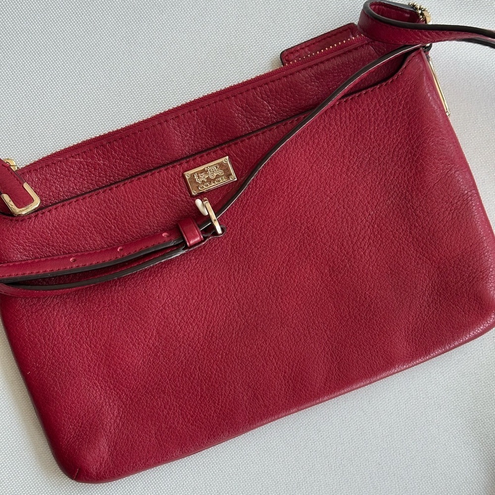 Coach Madison Pebbled Leather East West Swingpack